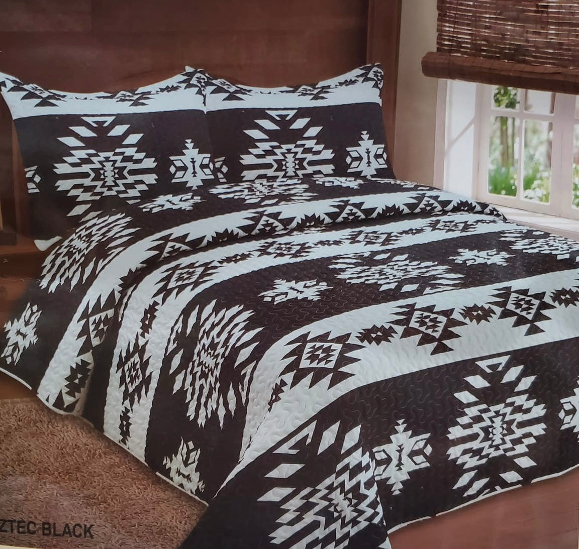 Black & White Aztec Quilt Set