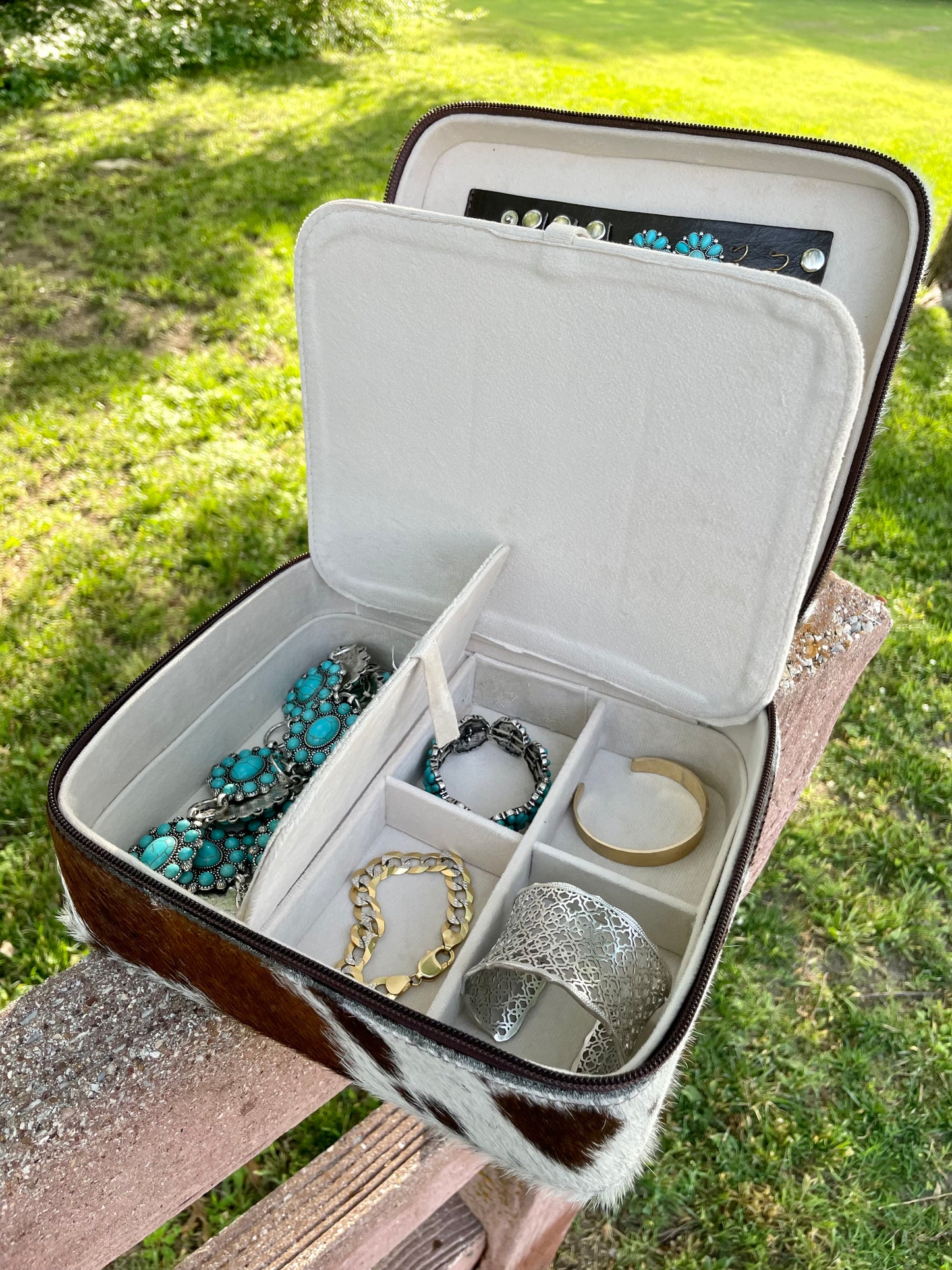 Cowhide jewelry box